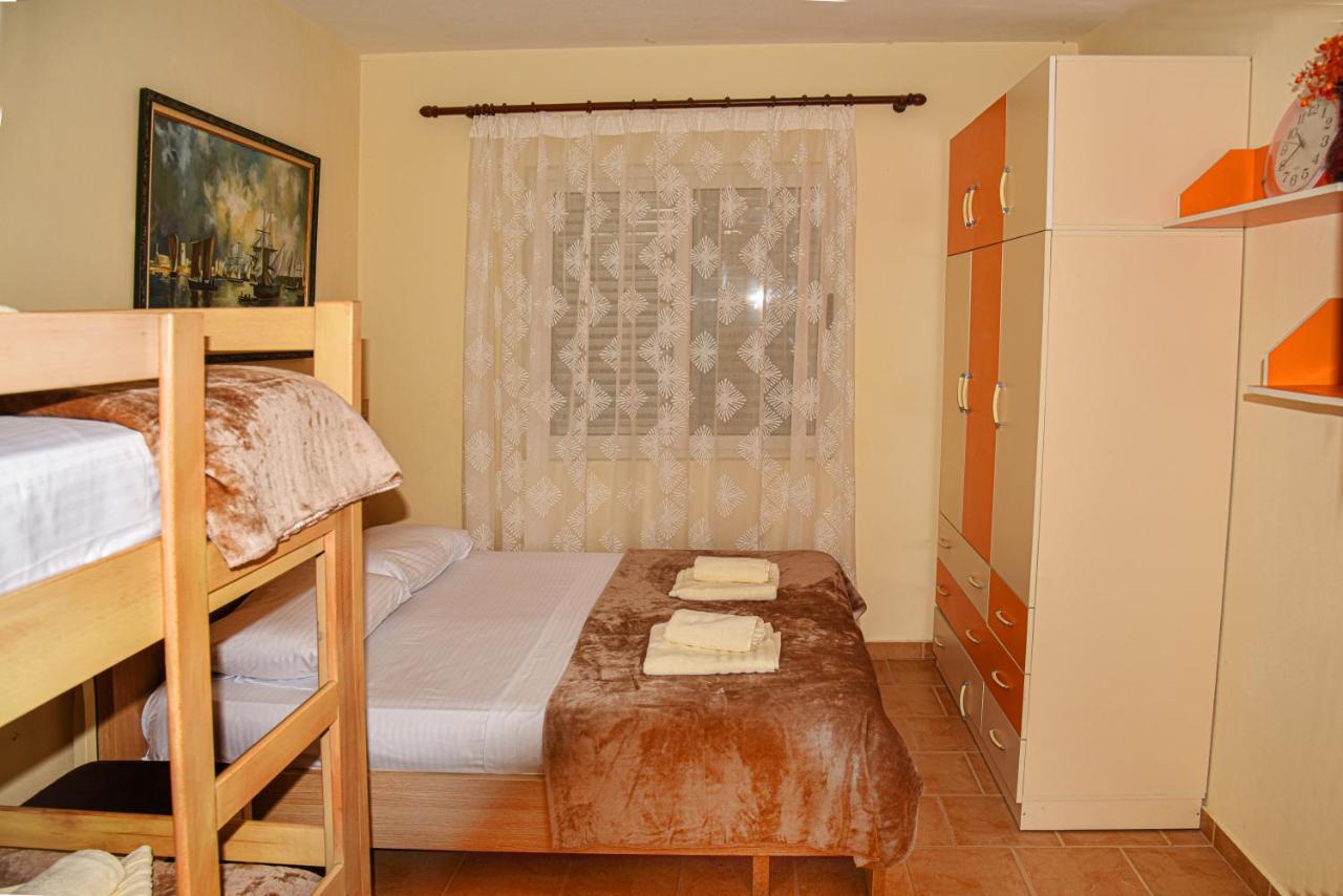 White Sea View Apartment Velipojë Екстериор снимка